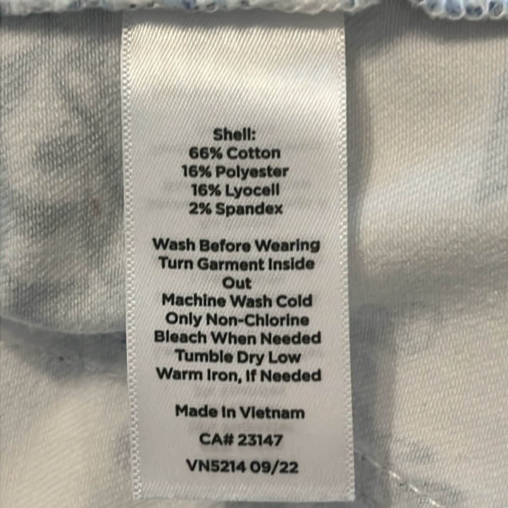 Talbots White and Blue Print Denim Jeans - Picture 4 of 10
